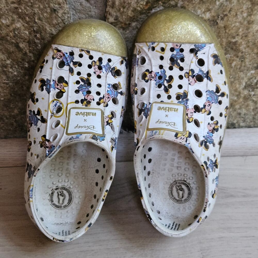 Disney x Native Jefferson Shoes Minnie Mouse 50th Anniversary Gold Toddler C7